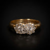 Antieke gouden ring met clusters van diamant