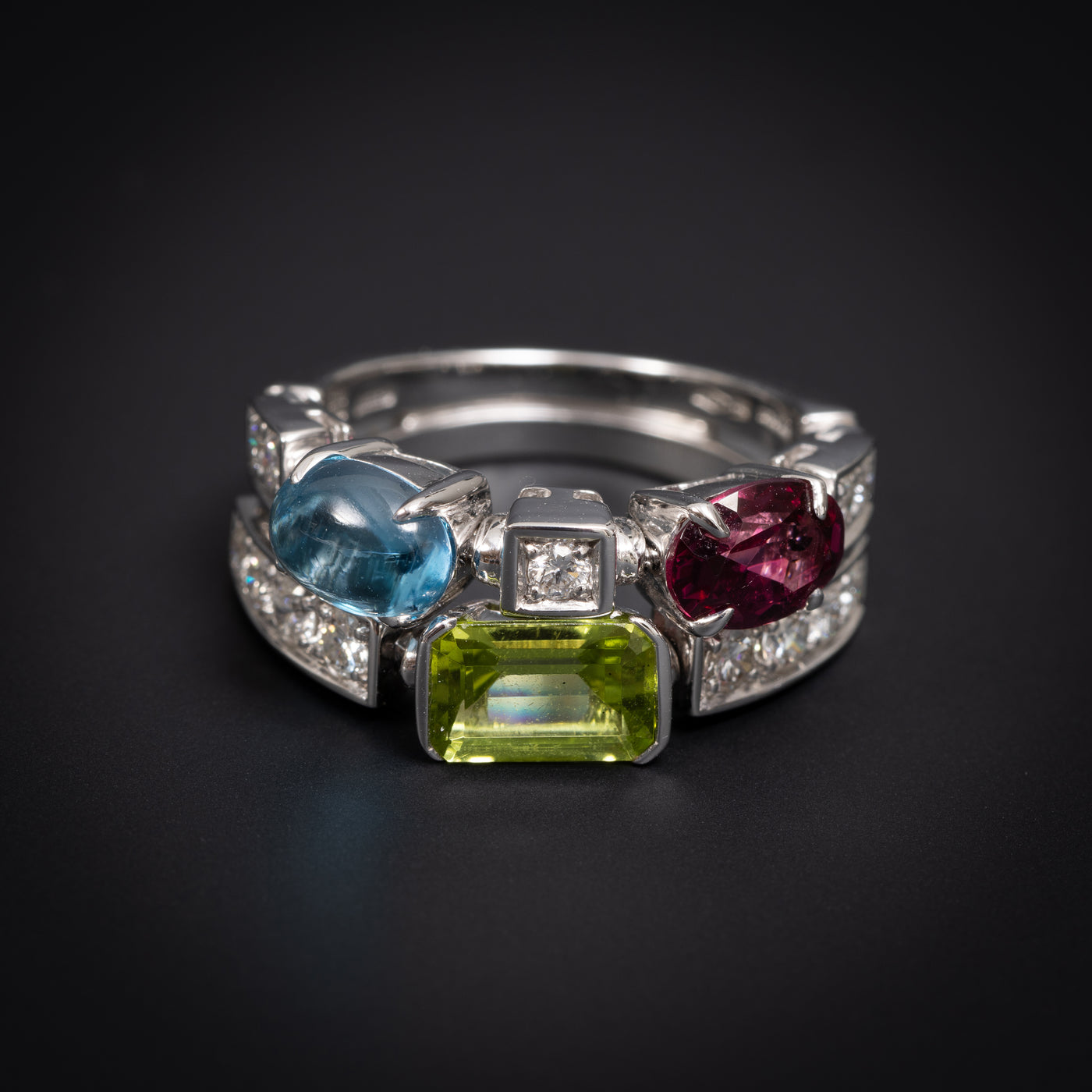 White gold Bvlgari ring with diamonds and gemstones Bulgari Rings Dekker Antiquairs Amsterdam