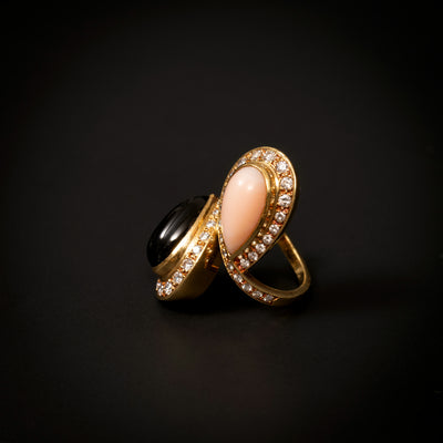 Vintage ring with diamond, onyx and coral - #7