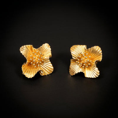 Flower shaped vintage gold earrings - #2